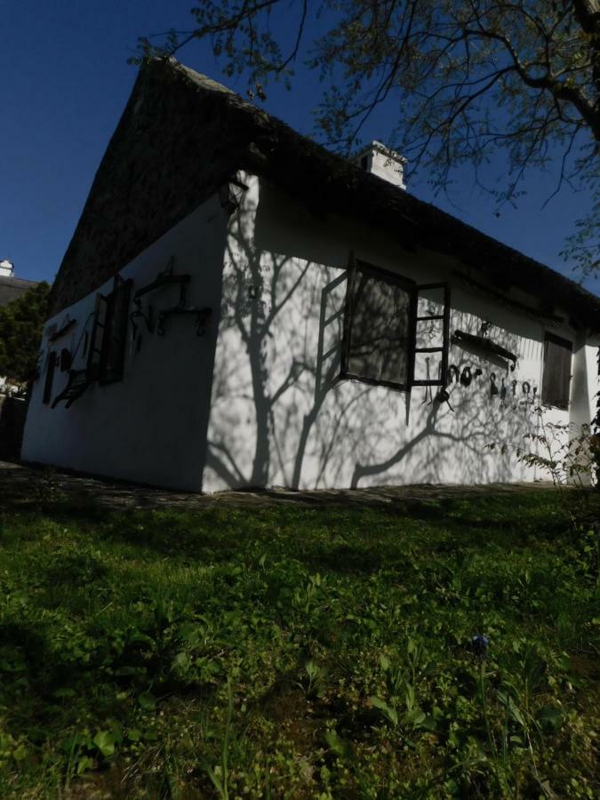 Babamuzeum Apartman Тихань Экстерьер фото